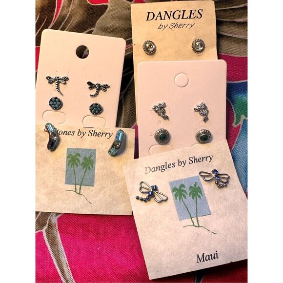 150A ONE .925 Sterling Silver Swarovski Dragonfly Dragon Turquoise Stud Earrings - Picture 1 of 4